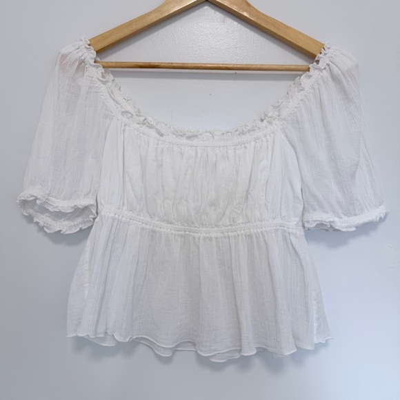 Aritzia Sunday Best Charming Blouse - Picture 2 of 5